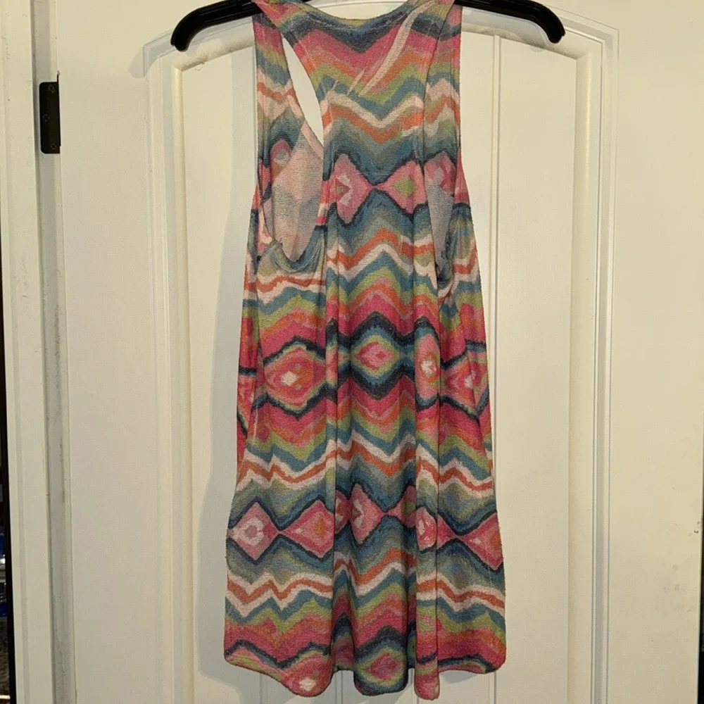 ENTI Multicolored Razorback Top - Picture 4 of 4